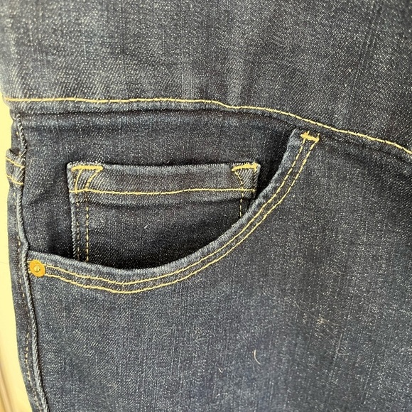 Hilfiger Jeans - Picture 9 of 11